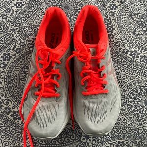 ASICS womens sneaker size 9 grey and pink